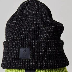 FP Movement Let's Race Fleece Lined Recycle Yarn Beanie in Black NWT